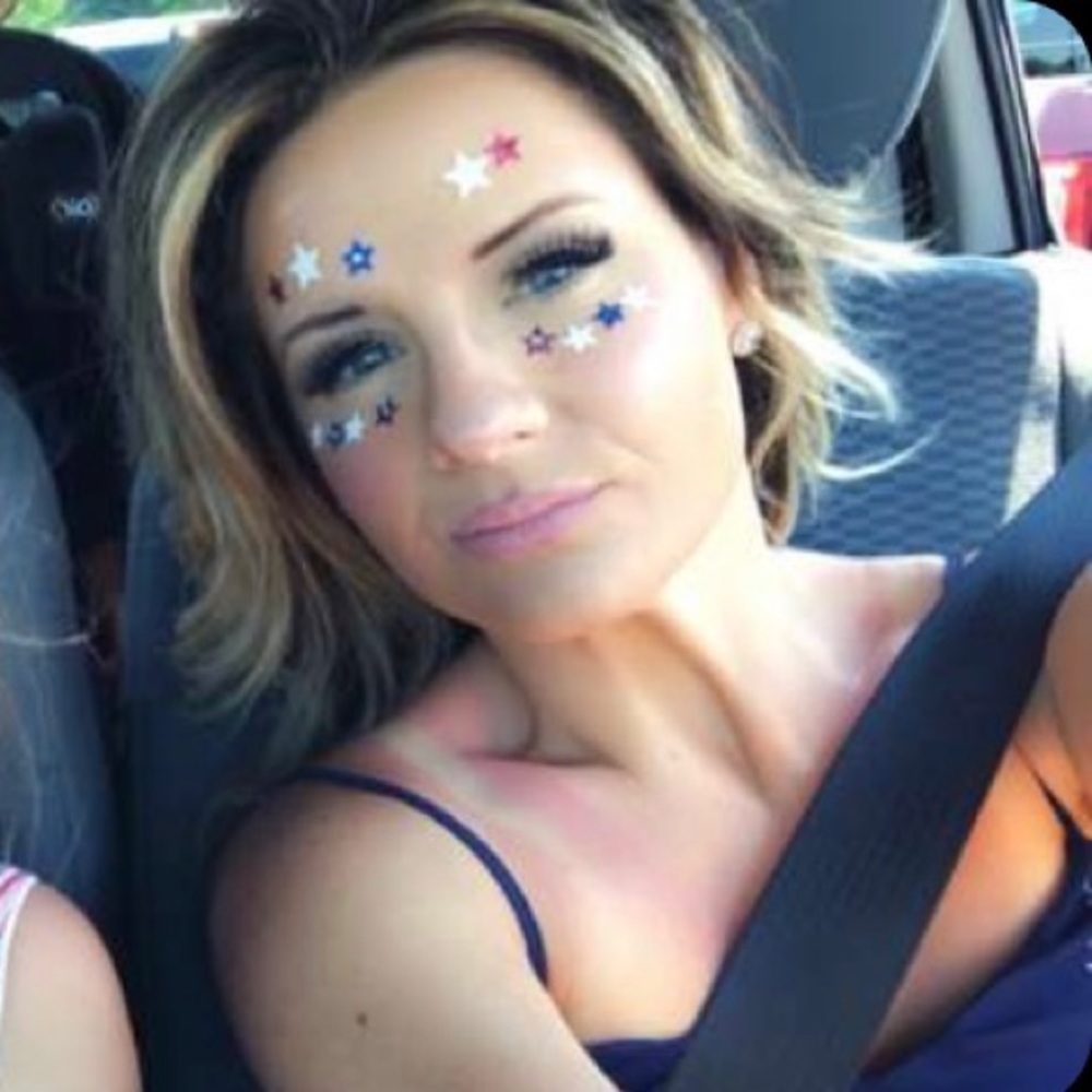 Meet your Posher, Rae